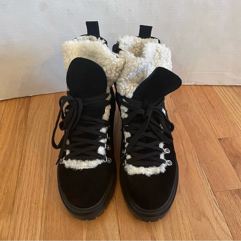 Steve Madden black faux Sherpa lined boots size 10